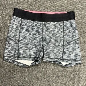 lululemon athletica Black White Marled Compression Shorts spell out Size 8 Women